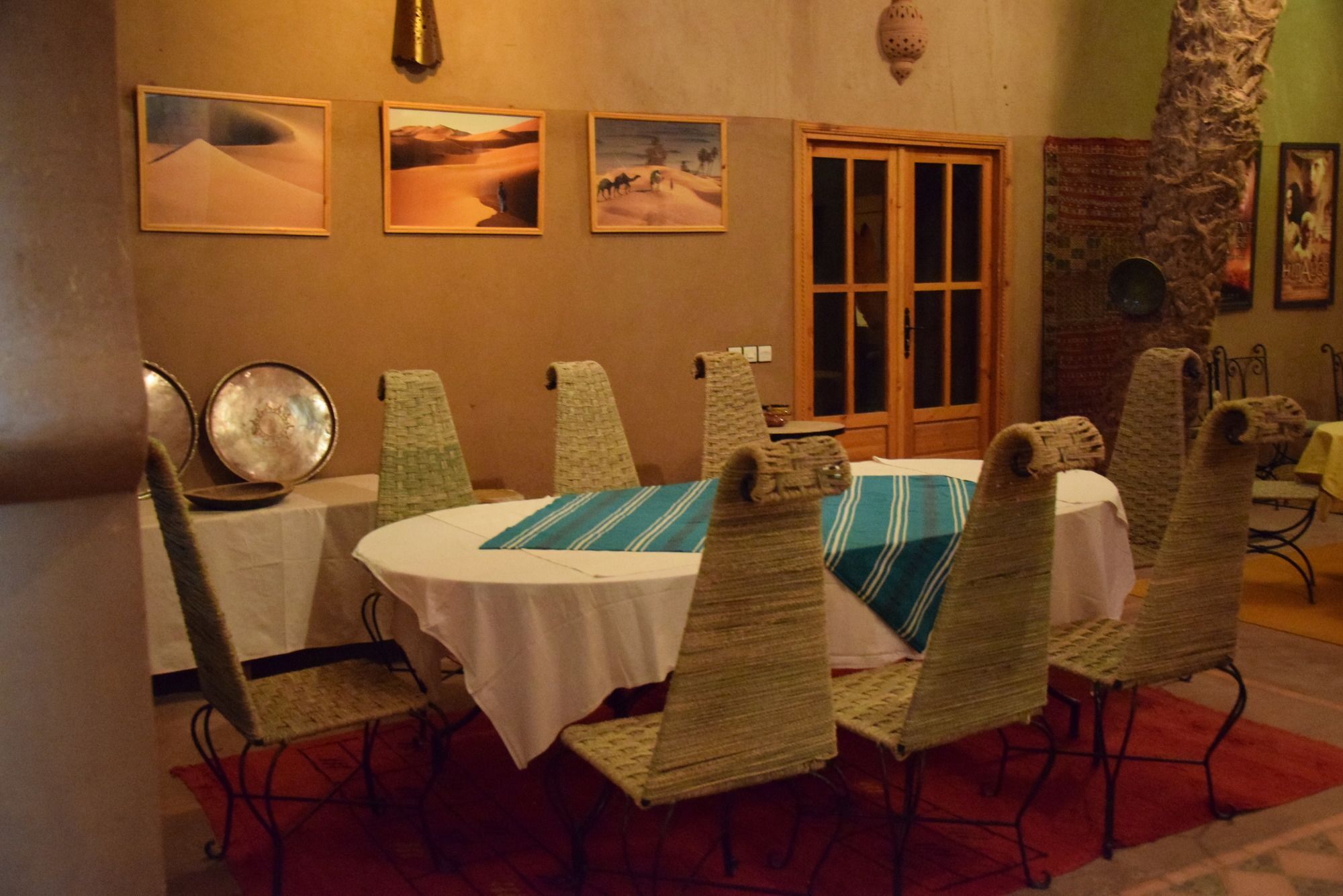 Carrefour Des Nomades Hotel Oulad Driss Exterior foto
